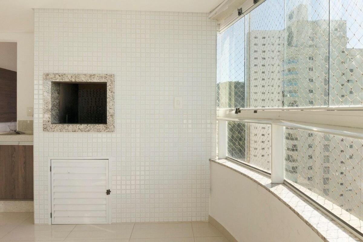 Linda Vista, Um Apartamento Por Andar, 3 Suites, 2 Garagens Balneário Camboriú Buitenkant foto